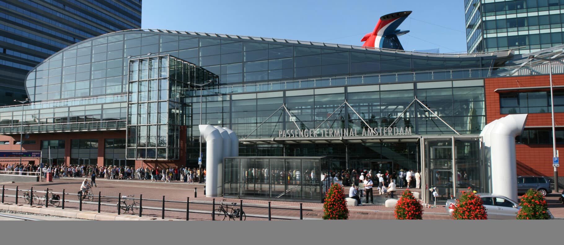 Amsterdam Draws a Line in the Water